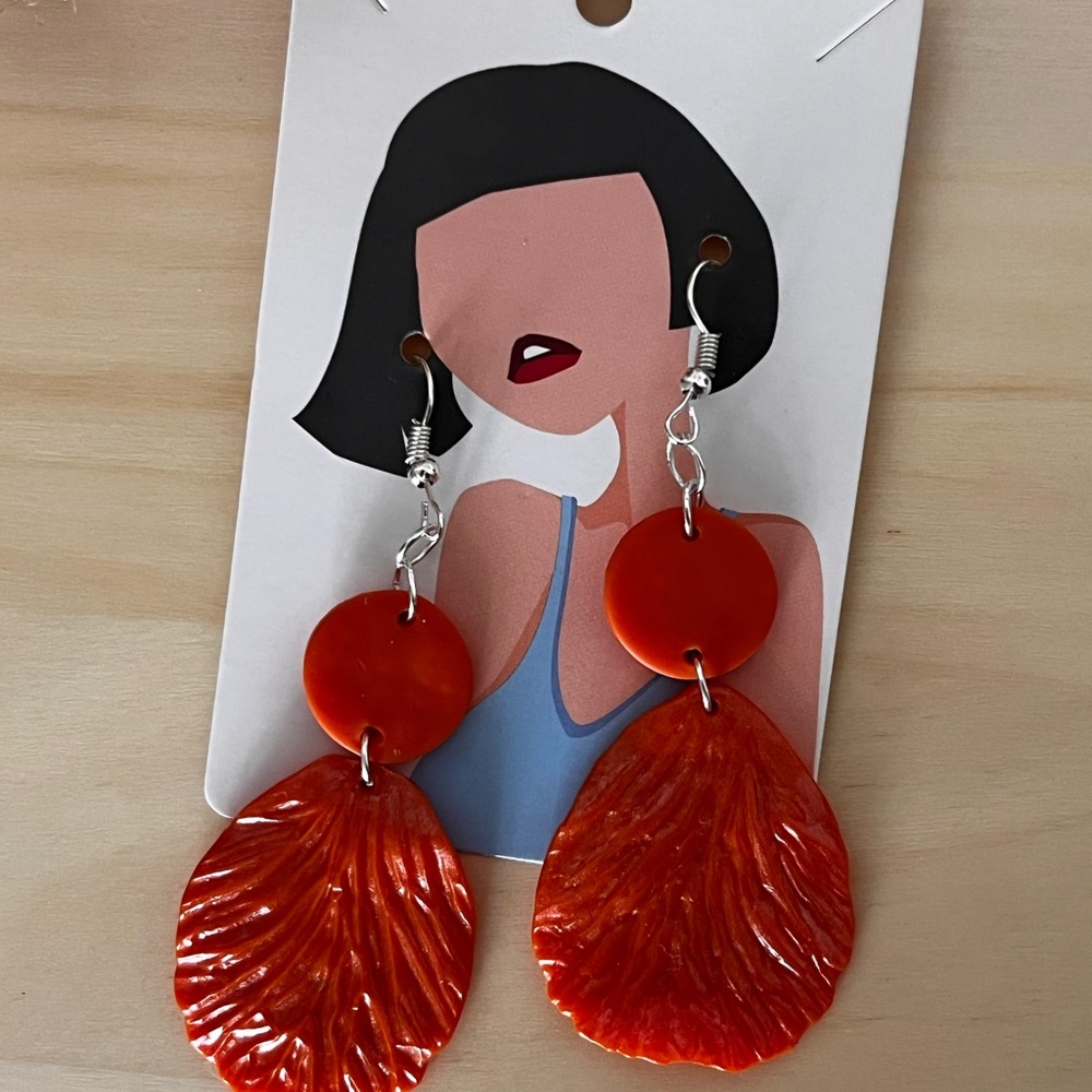 Elegant Red Leaf Drop Earrings